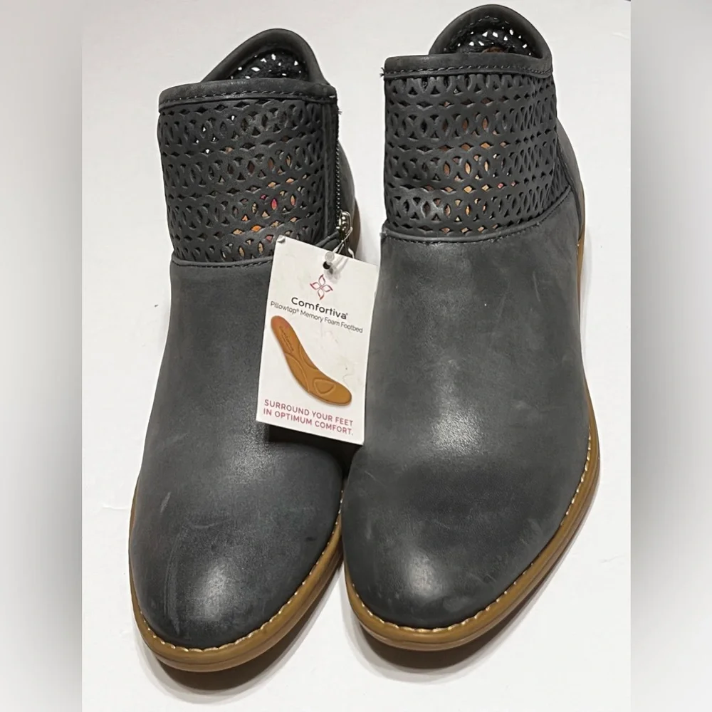 Comfortiva leather Boots new